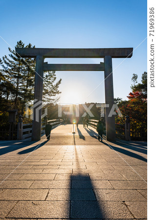 Asahi rising from Ise Jingu Naiku Ujibashi Torii 71969386