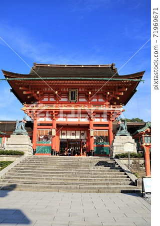 Fushimi Inari Taisha Shrine, Romon (Fushimi Ward, Kyoto City, Kyoto Prefecture) Fushimi Inari Taisha Shrine, Romon (Fushimi Ward, Kyoto City, Kyoto Prefecture) 71969671