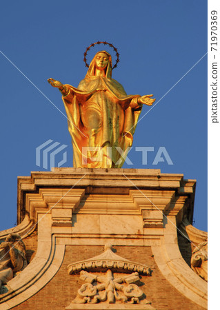Assisi, basilica of saint Mary of angels 71970369