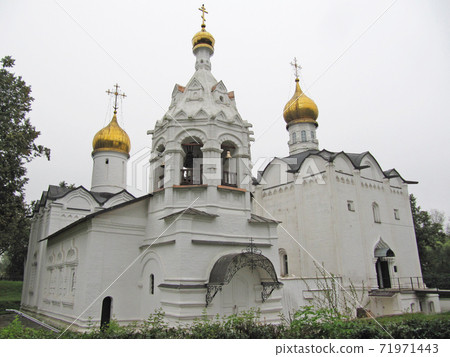 World Heritage Troyce Sergiyev Monastery Building, Sergiyev Posad, Moscow, Russia World Heritage Troyce Sergiyev Monastery Building, Sergiyev Posad, Moscow, Russia 71971443