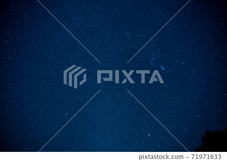 Starry sky [Hoshinomura, Yame City, Fukuoka Prefecture] 71971633