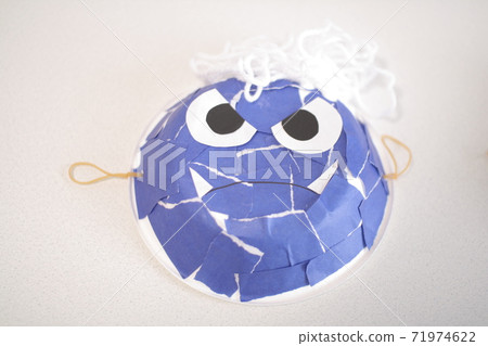 Making a demon mask with Setsubun work 71974622