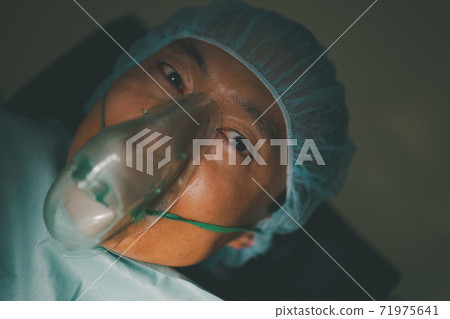 手術 外科的 男人 71975641