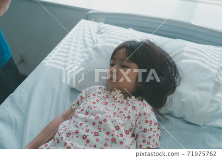 住院 兒童 孩子 71975762