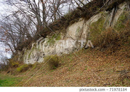 工藤城堡遺址懸崖 71978184