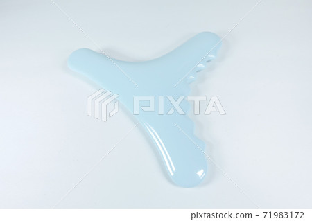 Light blue cap plate 71983172