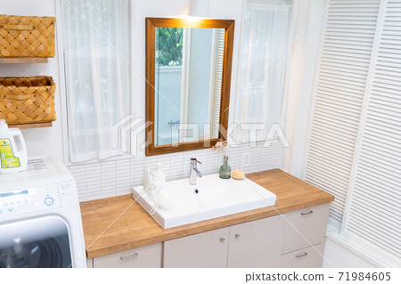 住宅洗手間 71984605