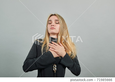 Chest pain can have a variety of causes, heart attack, major health. 71985666