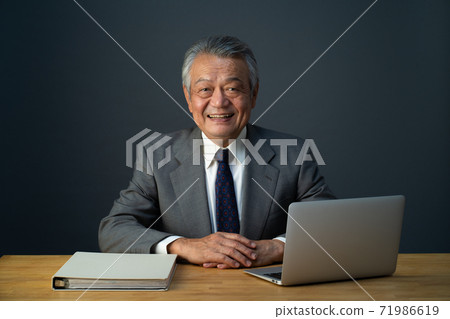 商業形象肖像 71986619