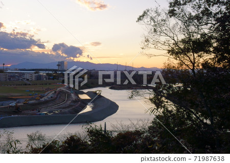 從玉川台公園看玉川 從玉川台公園看玉川 71987638