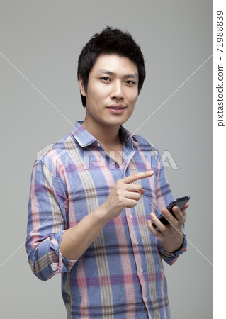 年輕人 年輕人 71988839