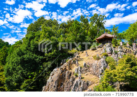 Eihoji Garden, Tajimi City, Gifu Prefecture Rokkakudo and Iwao Bonon 71990778