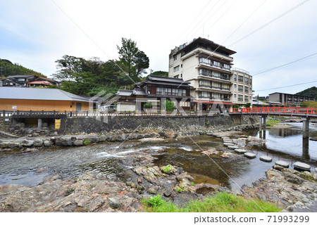 （山口縣）湯本溫泉，長門市，音信川和紅橋 71993299