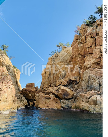 Omi Island Omi Island 71995054