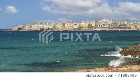 Old town Gallipoli, Lecce, Apulia, Italy Old town Gallipoli, Lecce, Apulia, Italy 71998489