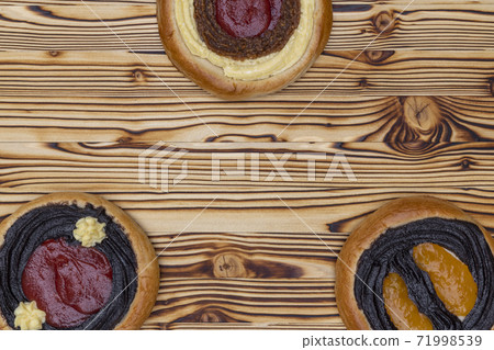 traditional czech cakes on burnt spruce wood 71998539