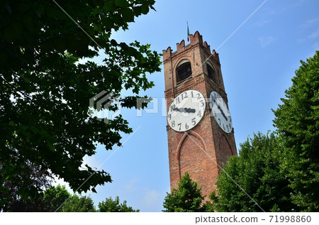 Time tower 71998860