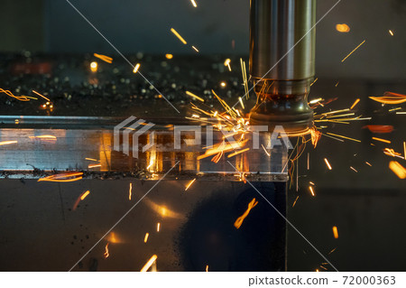 The burning chip from CNC milling machine rough cutting The burning chip from CNC milling machine rough cutting 72000363
