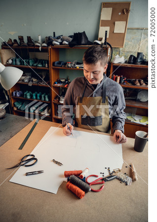 Hereditary tanner will be conducting a master class on making shoes from the skin, making a pattern on paper in his studio Hereditary tanner will be conducting a master class on making shoes from the skin, making a pattern on paper in his studio 72005000