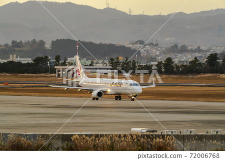Airport scenery Taxiing airplane Natori City, Miyagi Prefecture Airport scenery Taxiing airplane Natori City, Miyagi Prefecture 72006768