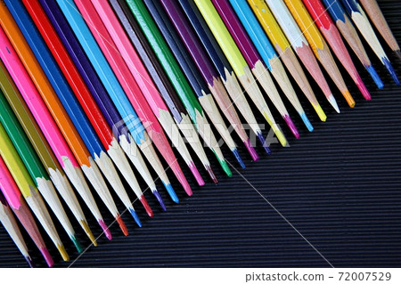 color pencil 72007529