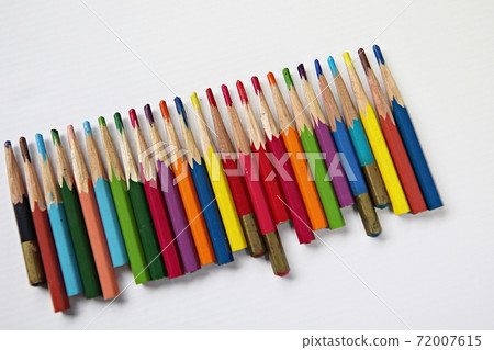 color pencil 72007615