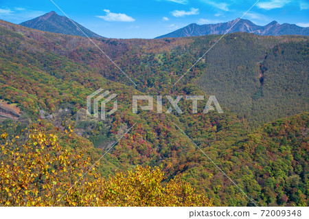停車場附近的日光明石平風景秋景 72009348