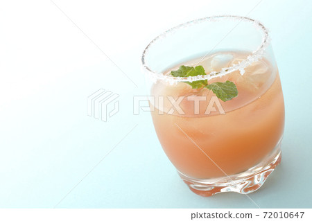 Salty dog with mint with salt on the edge of the glass Salty dog with mint with salt on the edge of the glass 72010647