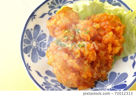 A simple shot of hot shrimp boiled in chili sauce (overhead view) A simple shot of hot shrimp boiled in chili sauce (overhead view) 72012313