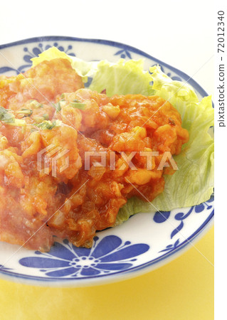 A simple shot of hot shrimp boiled in chili sauce A simple shot of hot shrimp boiled in chili sauce 72012340
