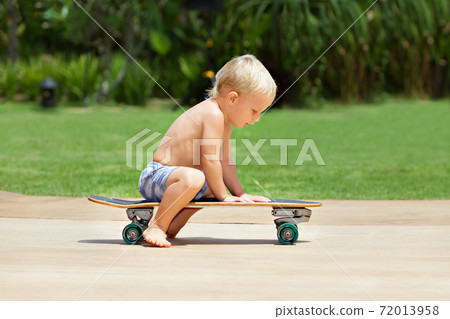 Funny skateboard riding Funny skateboard riding 72013958
