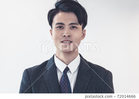 Portrait of Handsome Asian Business man 72014666