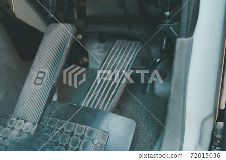 Truck accelerator 72015036