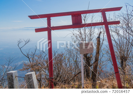 Torii on the summit of Mt. Soma (Lake Haruna) Torii on the summit of Mt. Soma (Lake Haruna) 72016457