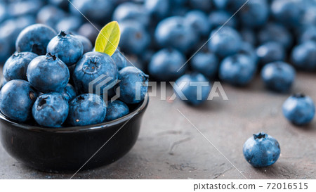 Blueberries in bowl, copy space Blueberries in bowl, copy space 72016515