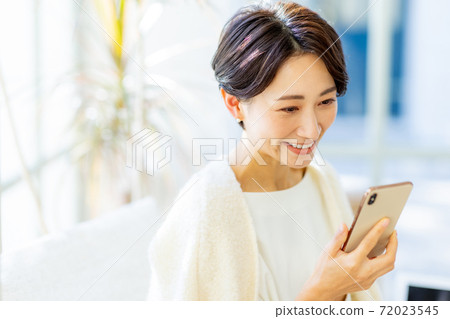 工作婦女事務 72023545