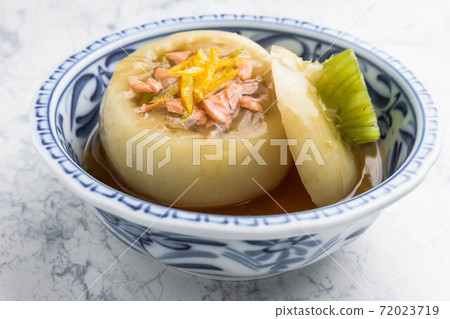Turnip and salmon bean paste Turnip and salmon bean paste 72023719