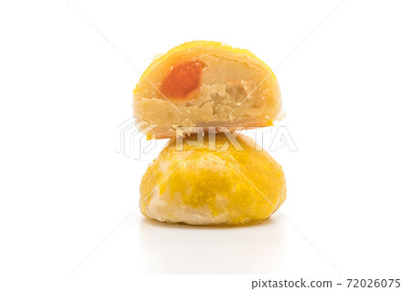 Chinese pastry or moon cake filled with mung bean paste and salted egg yolk Chinese pastry or moon cake filled with mung bean paste and salted egg yolk 72026075
