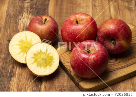 Apple Apple 72026835
