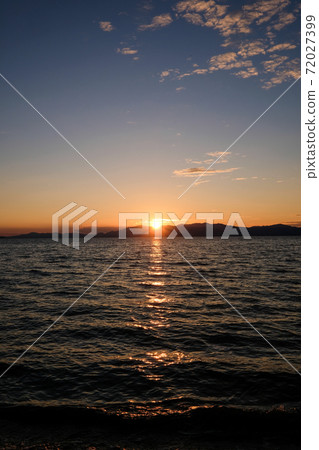 Lake Biwa in Ho Park, Nagahama City, Shiga Prefecture Lake Biwa in Ho Park, Nagahama City, Shiga Prefecture 72027399