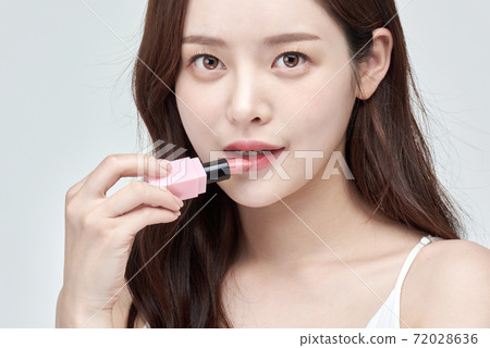 Woman, beauty, beauty Woman, beauty, beauty 72028636