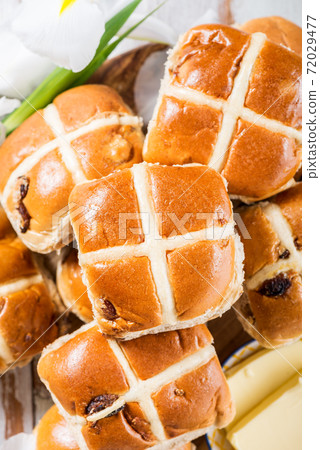 Easter Breakfast with Hot Cross Buns 72029477