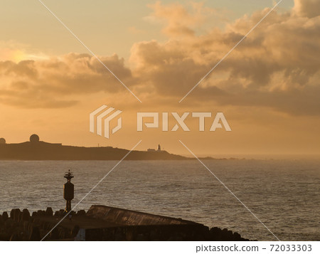 Lightouse at sunset in Taiwan 72033303