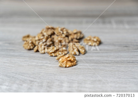 shelled walnuts shelled walnuts 72037013