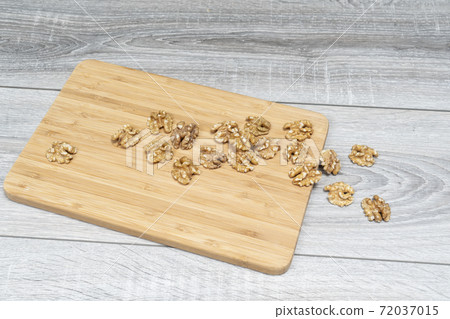 shelled walnuts shelled walnuts 72037015