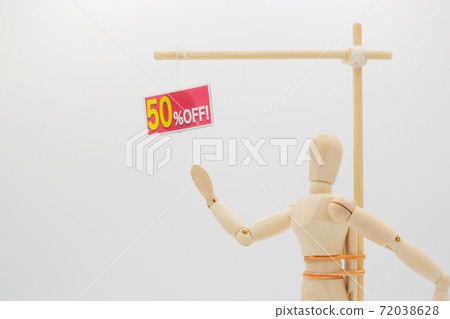 A drawing doll chasing a hanging 50% OFF ticket 72038628