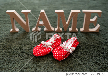 Baby naming Baby naming 72039155