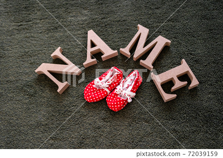 Baby naming Baby naming 72039159