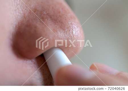 鼻子滴 72040626