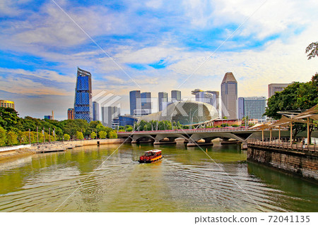 魚尾獅公園 72041135